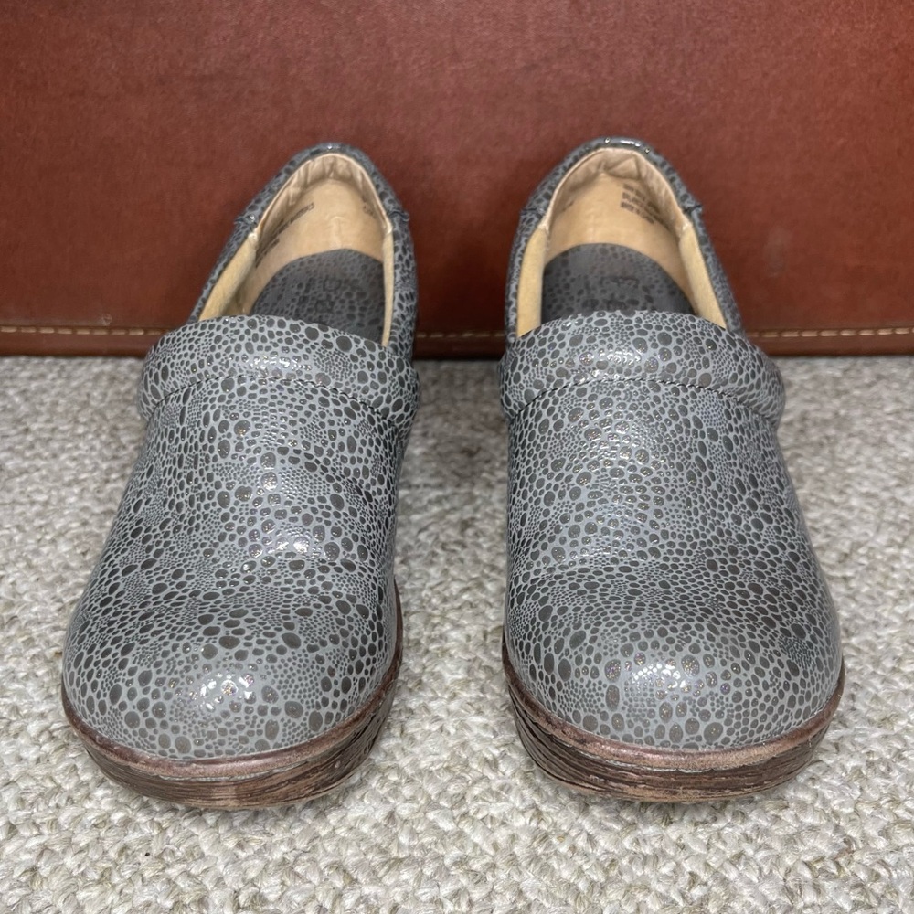 Born Clogs - image 7